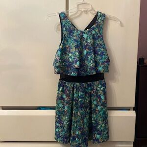 Women’s dress